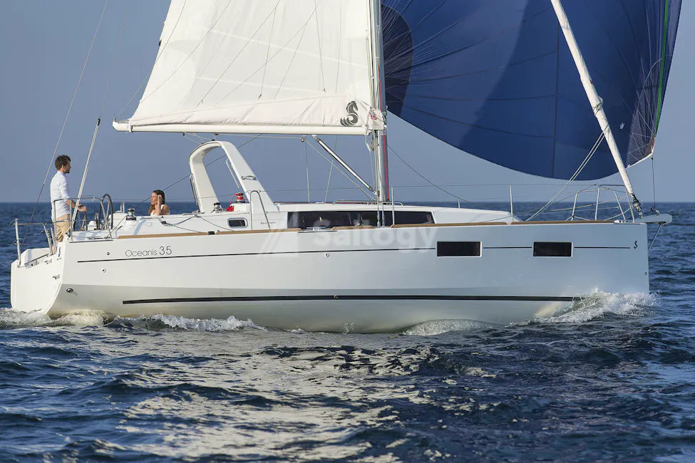 Beneteau Oceanis 35