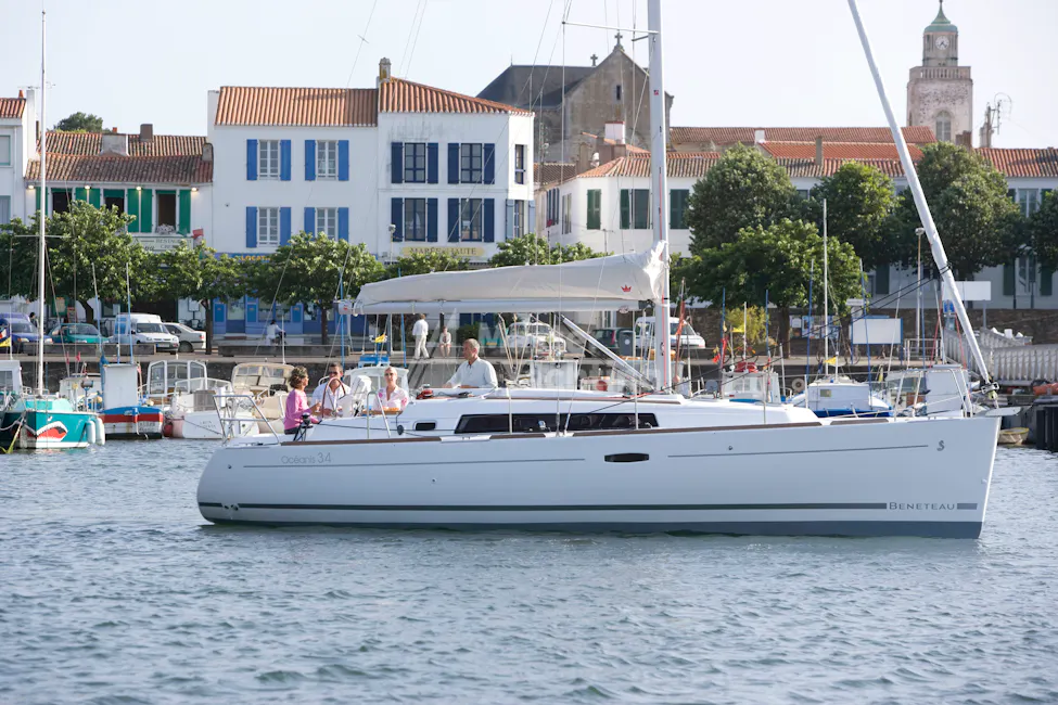 Beneteau Oceanis 34