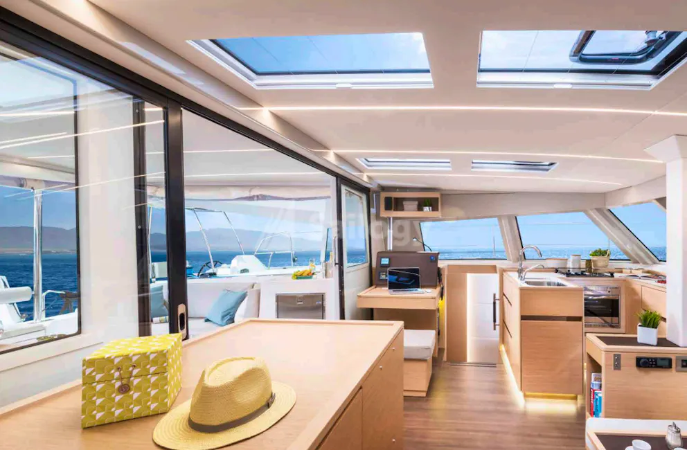 Nautitech 46 Flybridge