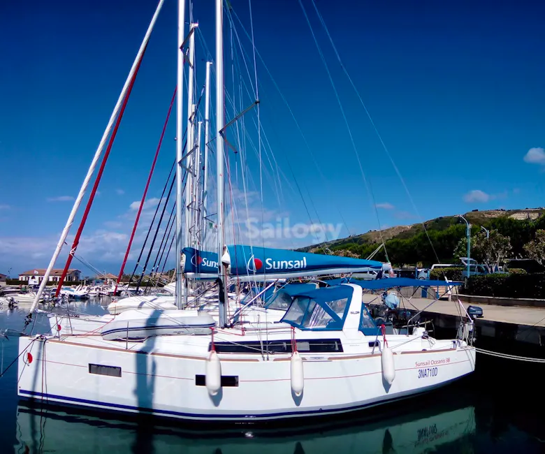 Beneteau Oceanis 38