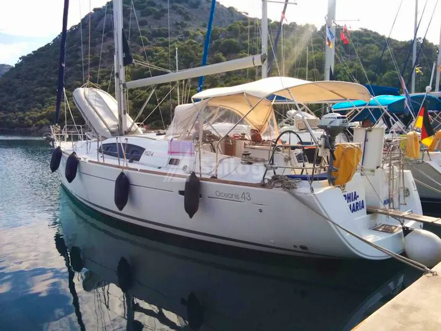 Beneteau Oceanis 43
