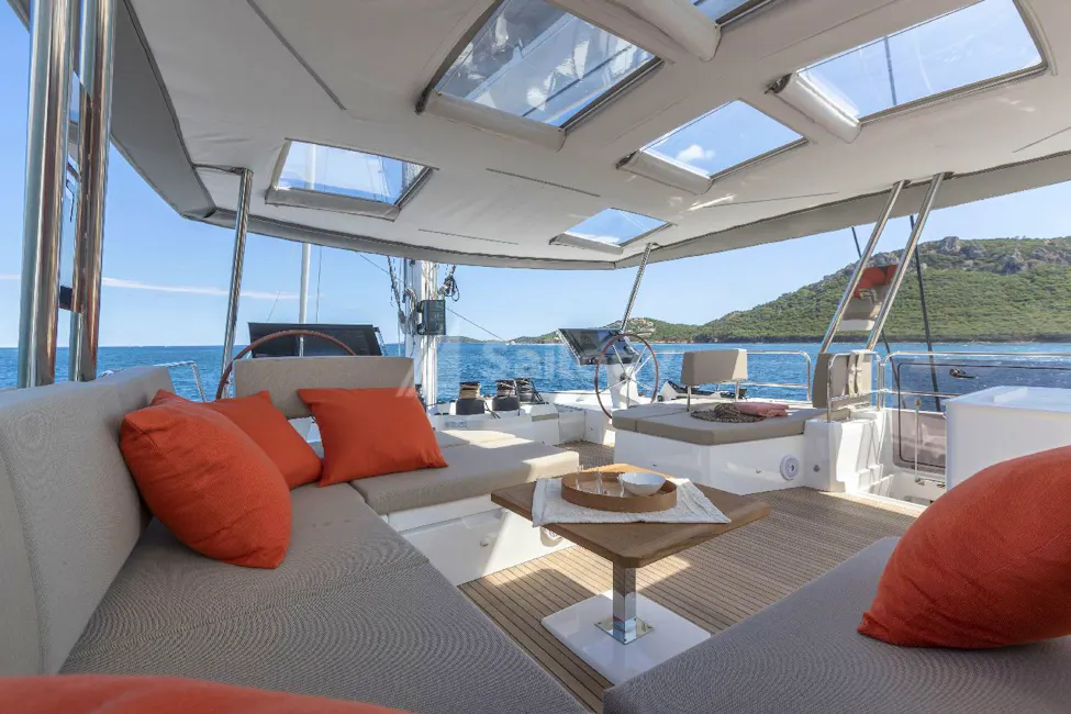Fountaine Pajot Alegria 67