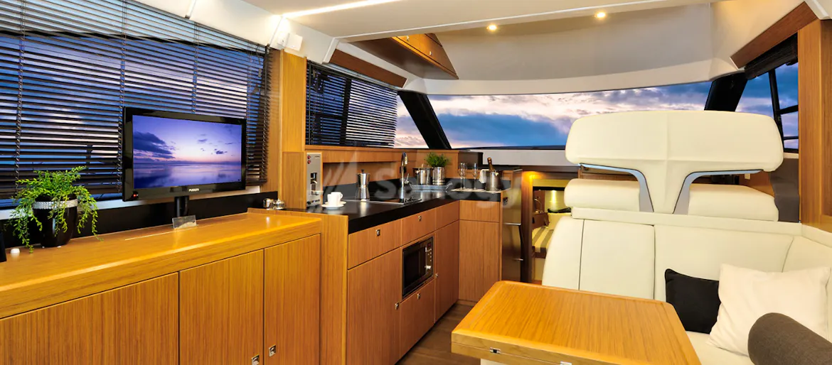 Bavaria Virtess 420 Fly