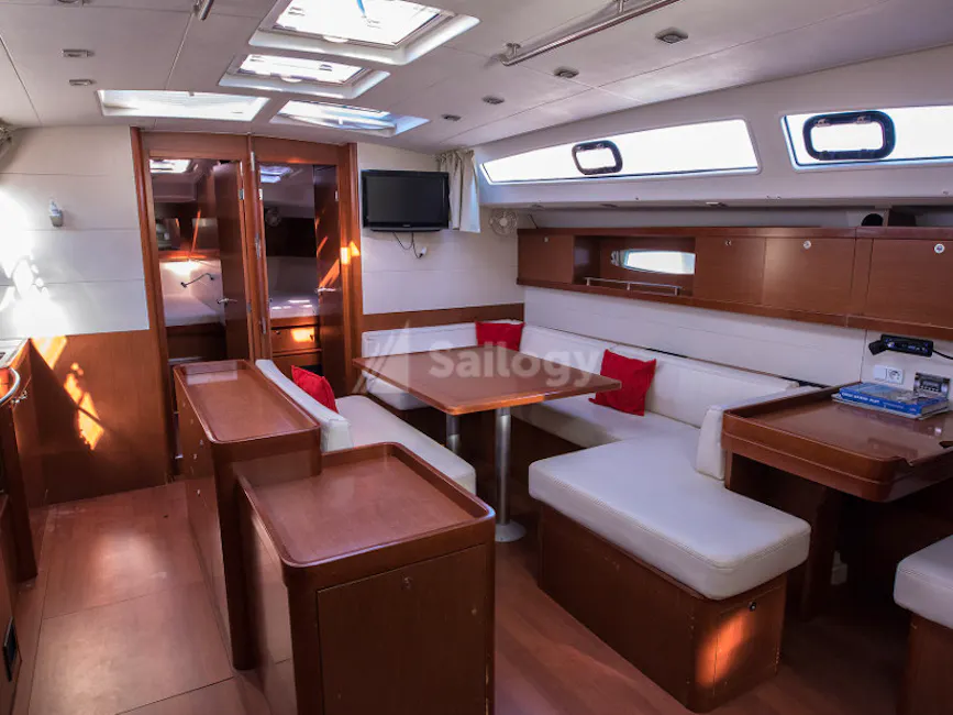 Beneteau Oceanis 50 Family