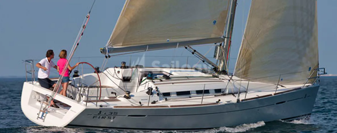 Beneteau First 35