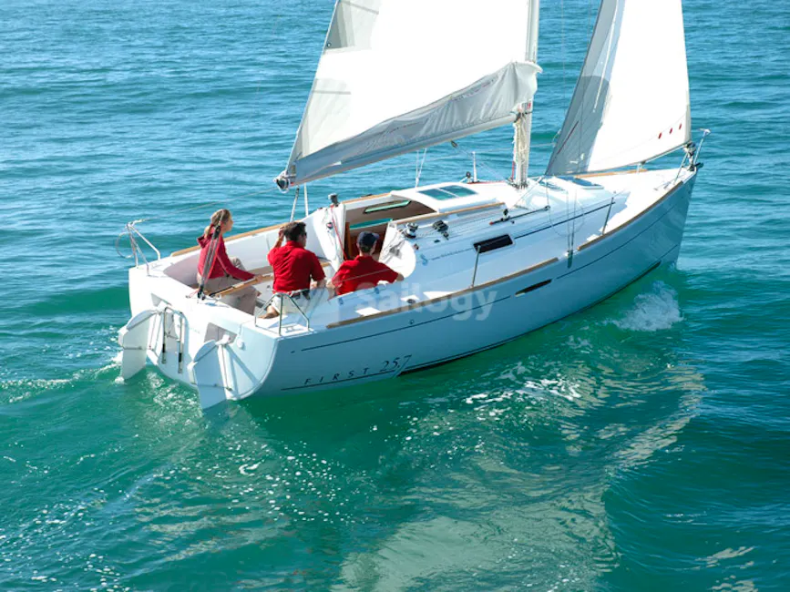 Beneteau First 25.7