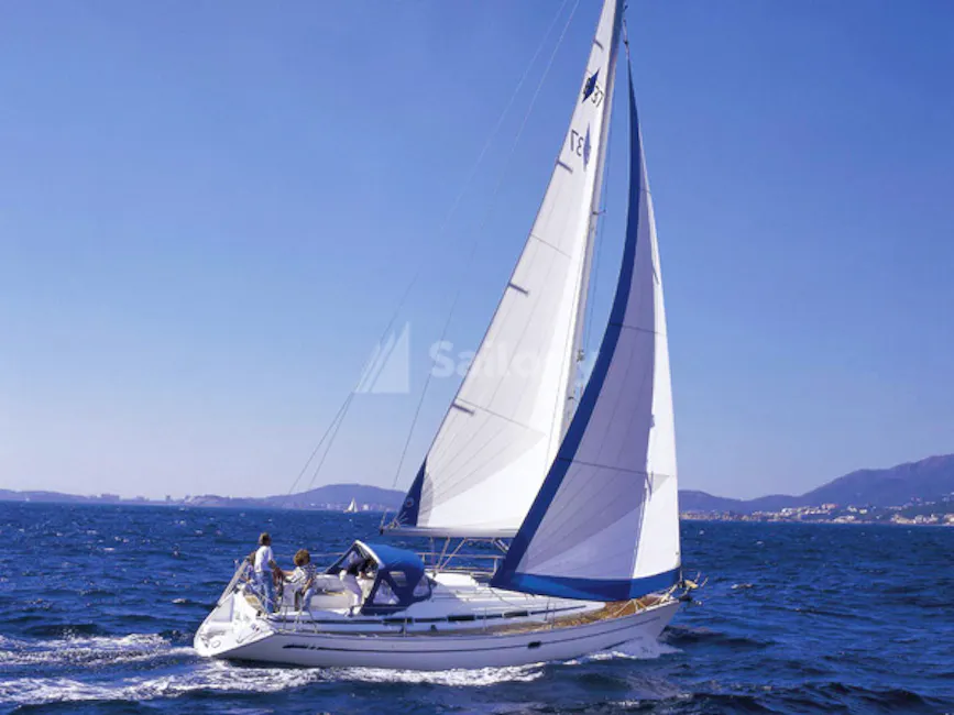 Bavaria 37