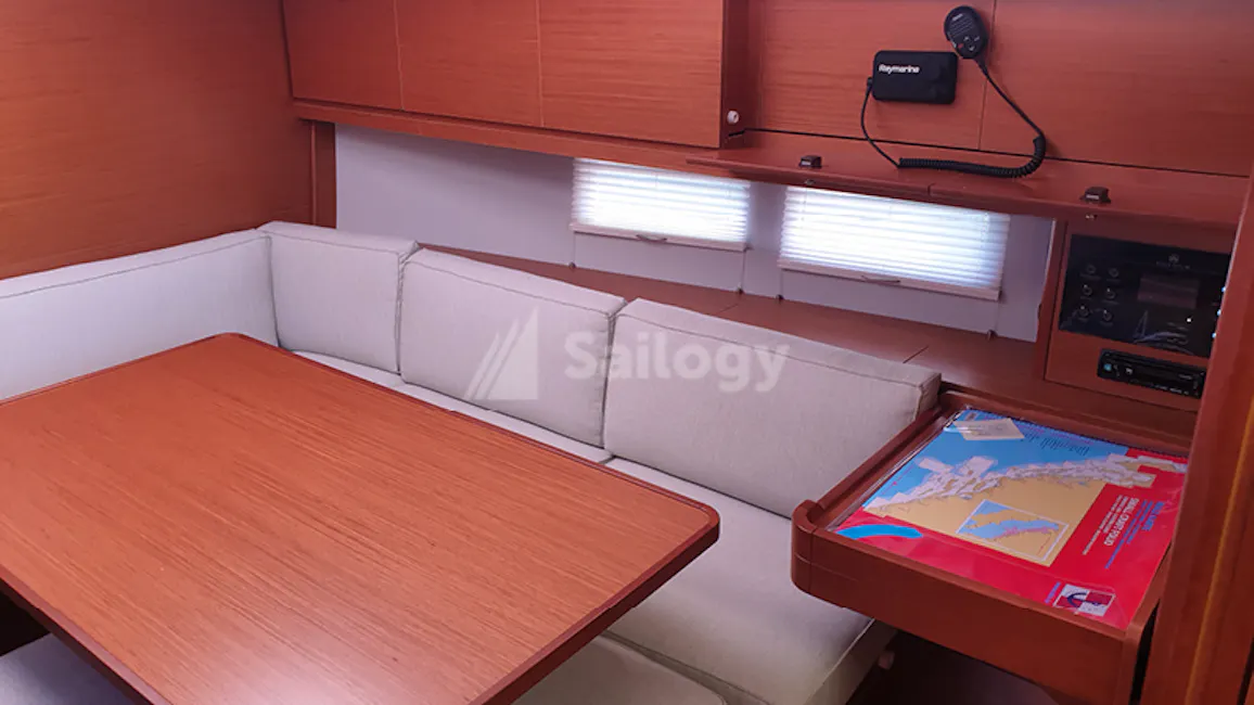 Dufour 390 Grand Large