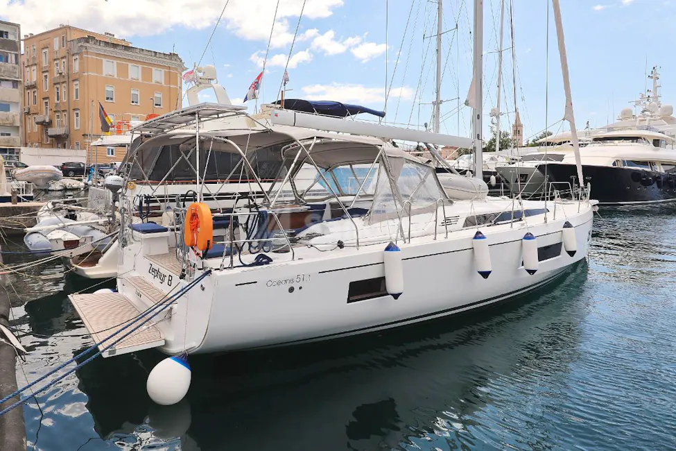 Beneteau Oceanis 51.1