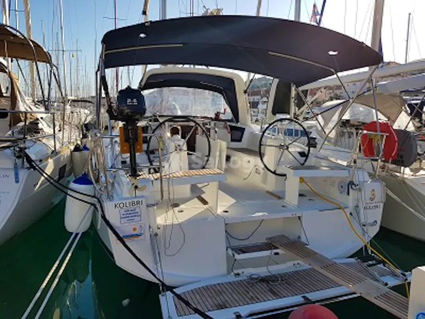 Beneteau Oceanis 35.1