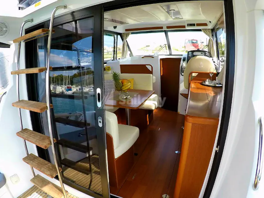 Beneteau Antares 30 Fly