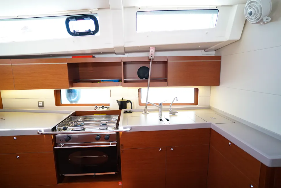 Beneteau Oceanis 46.1