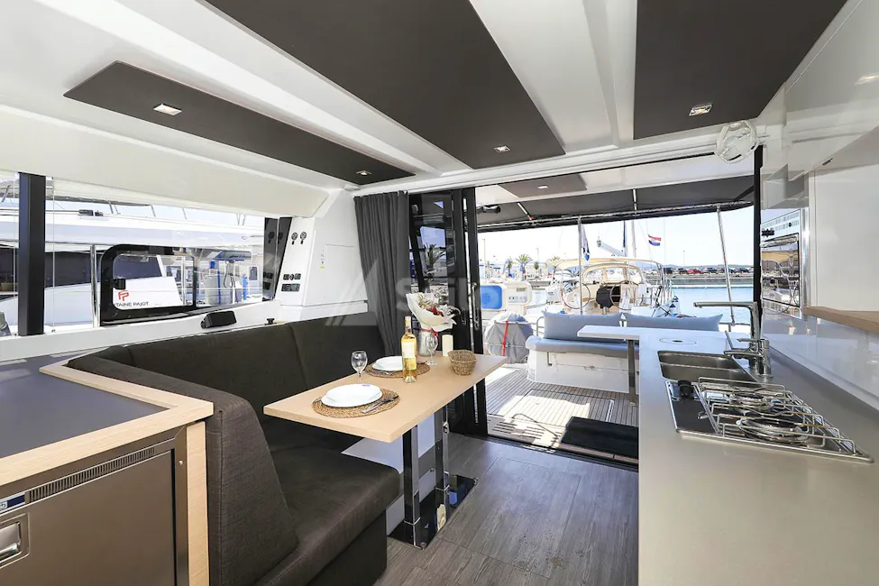 Fountaine Pajot MY 37