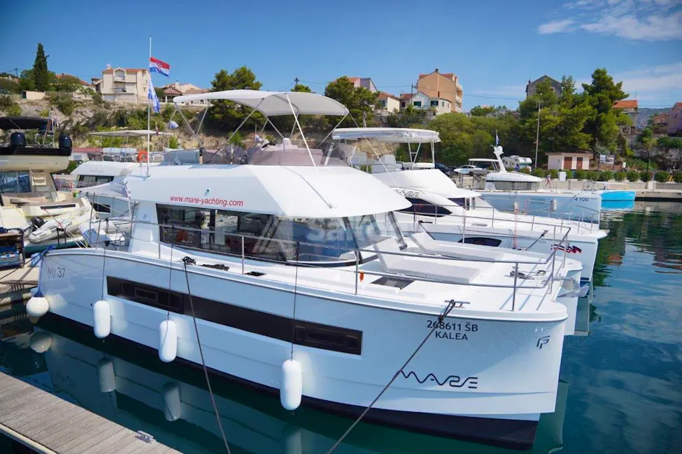 Fountaine Pajot MY 37
