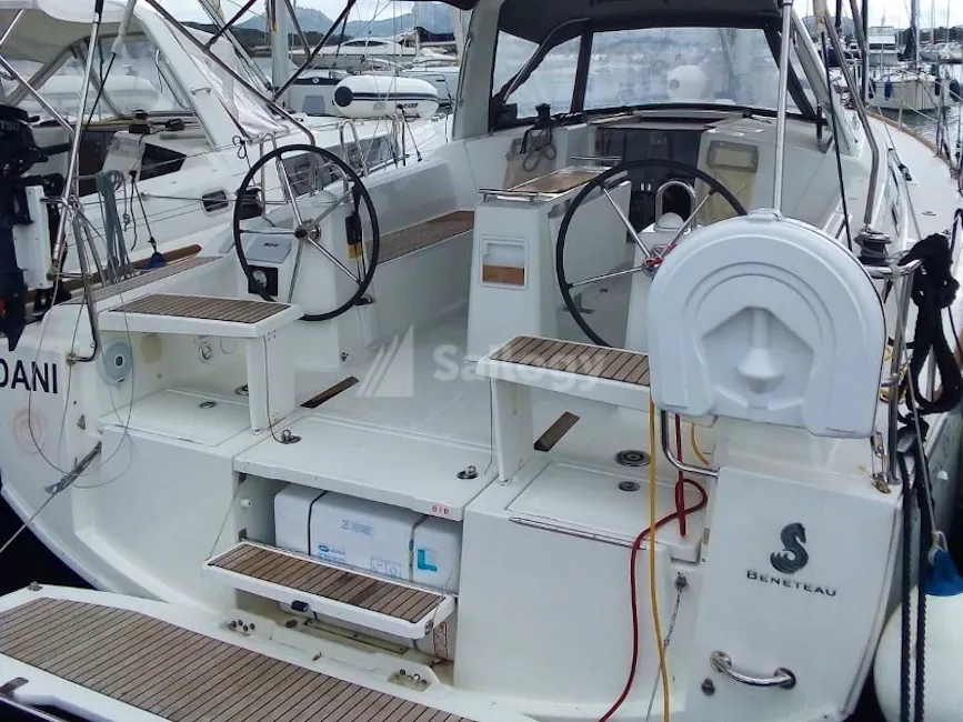 Beneteau Oceanis 38.1