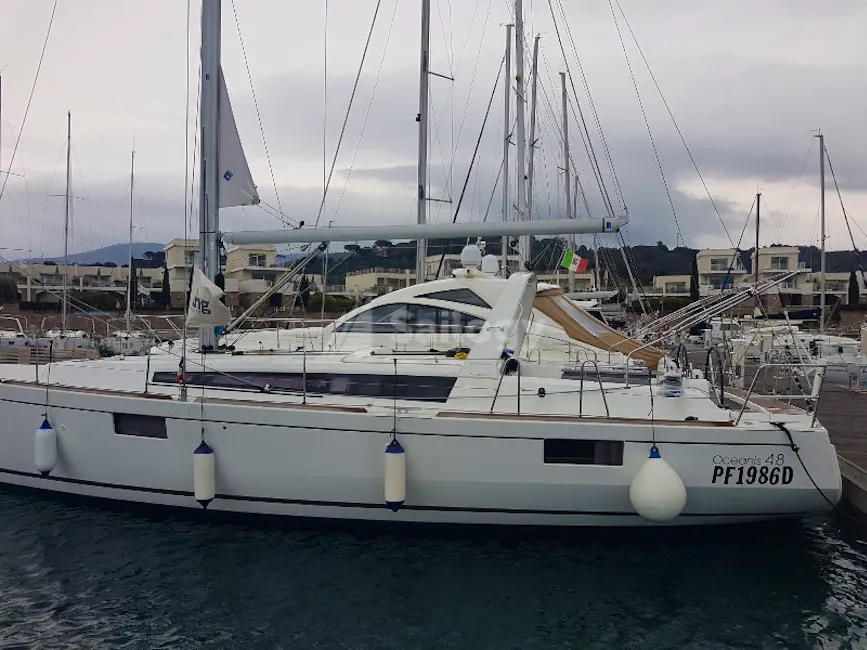 Beneteau Oceanis 48