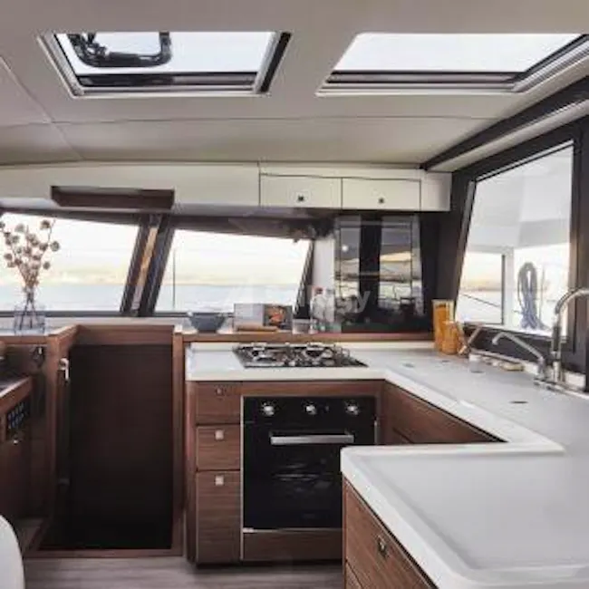 Nautitech 46 Flybridge