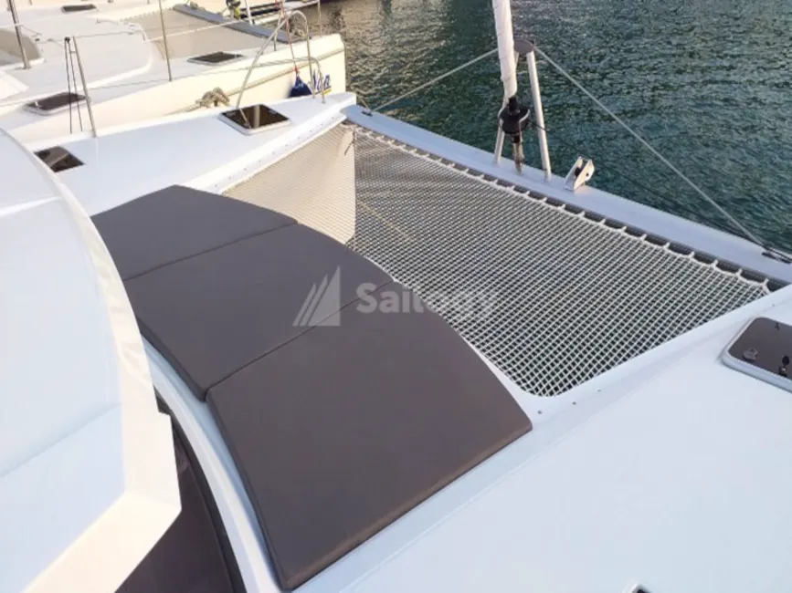 Fountaine Pajot Lucia 40