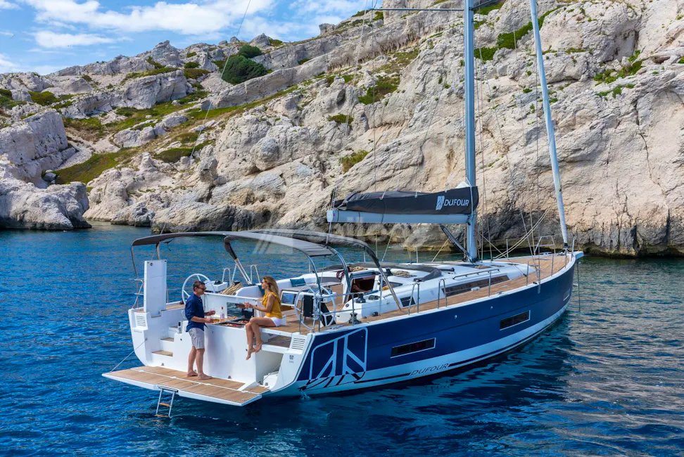 Dufour 530
