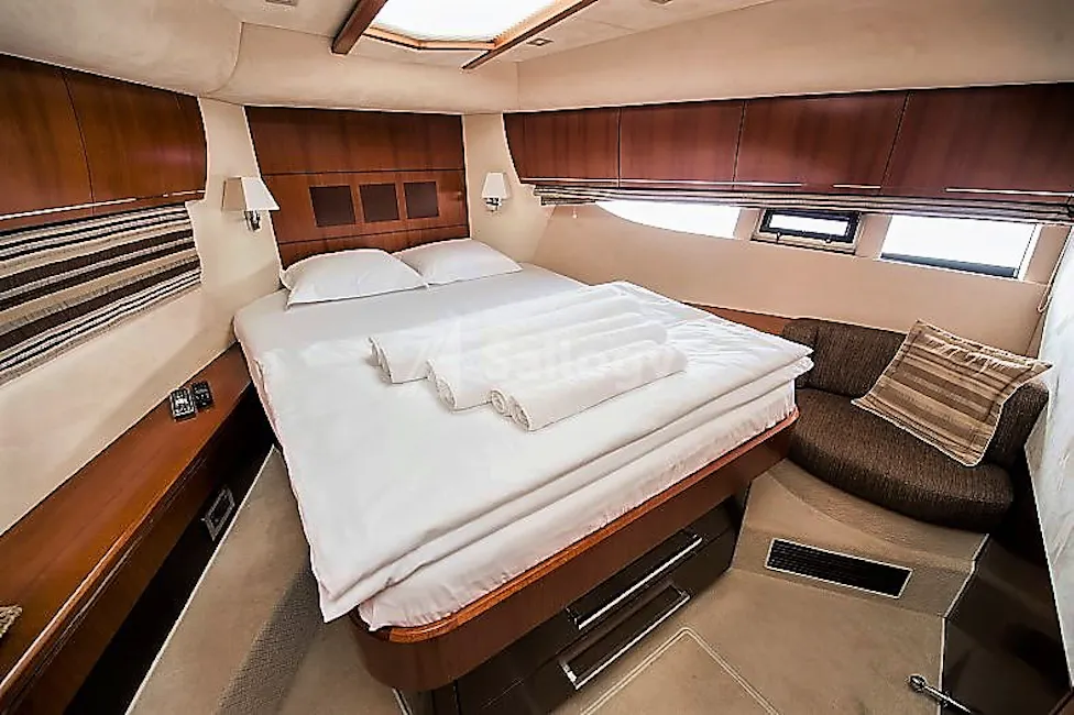 Galeon 640 Fly