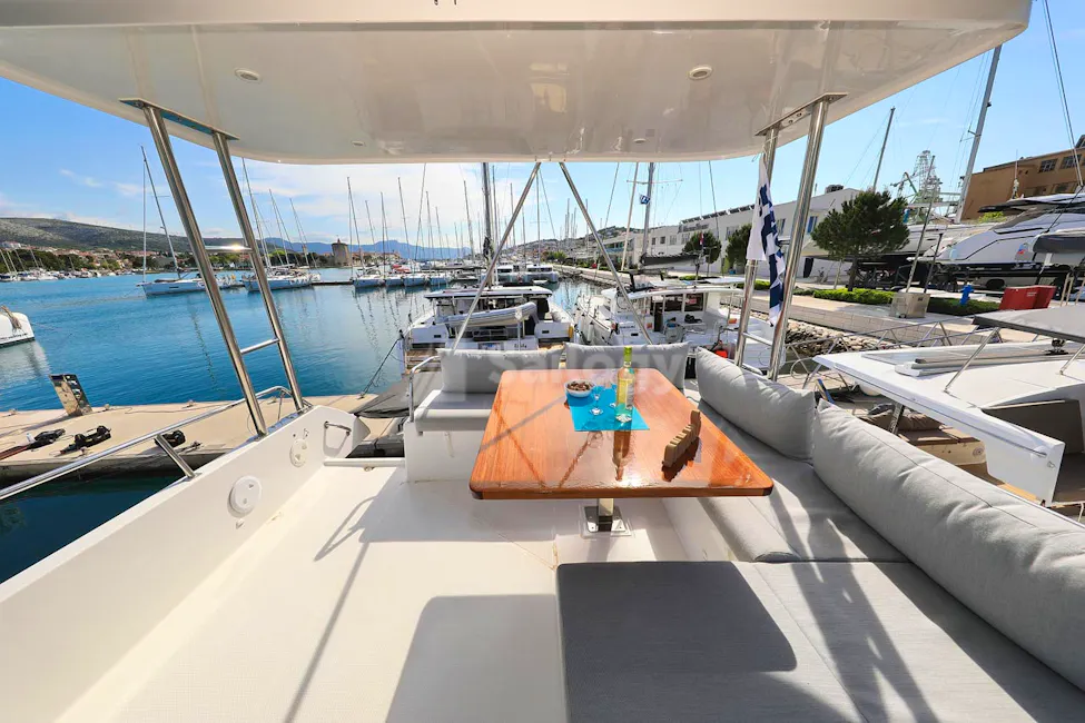 Fountaine Pajot MY 37