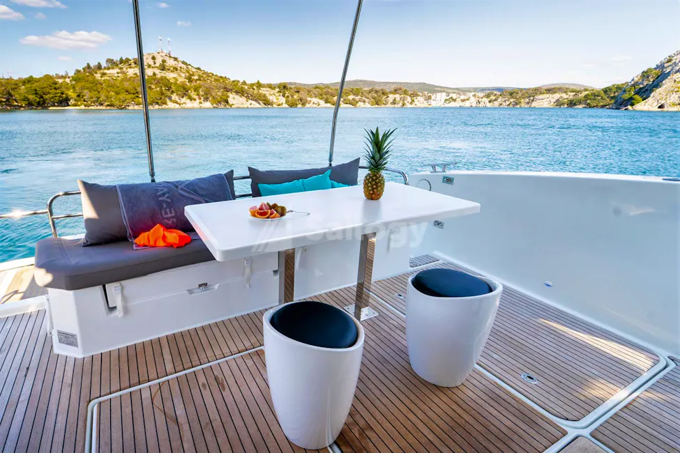Fountaine Pajot MY 37