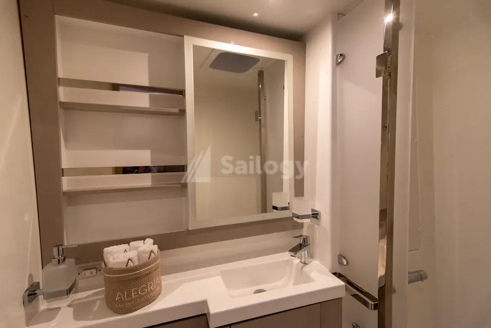 Fountaine Pajot Saona 47