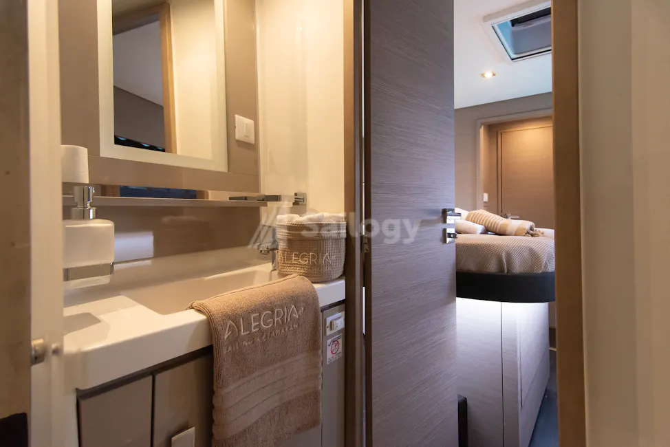Fountaine Pajot Saona 47