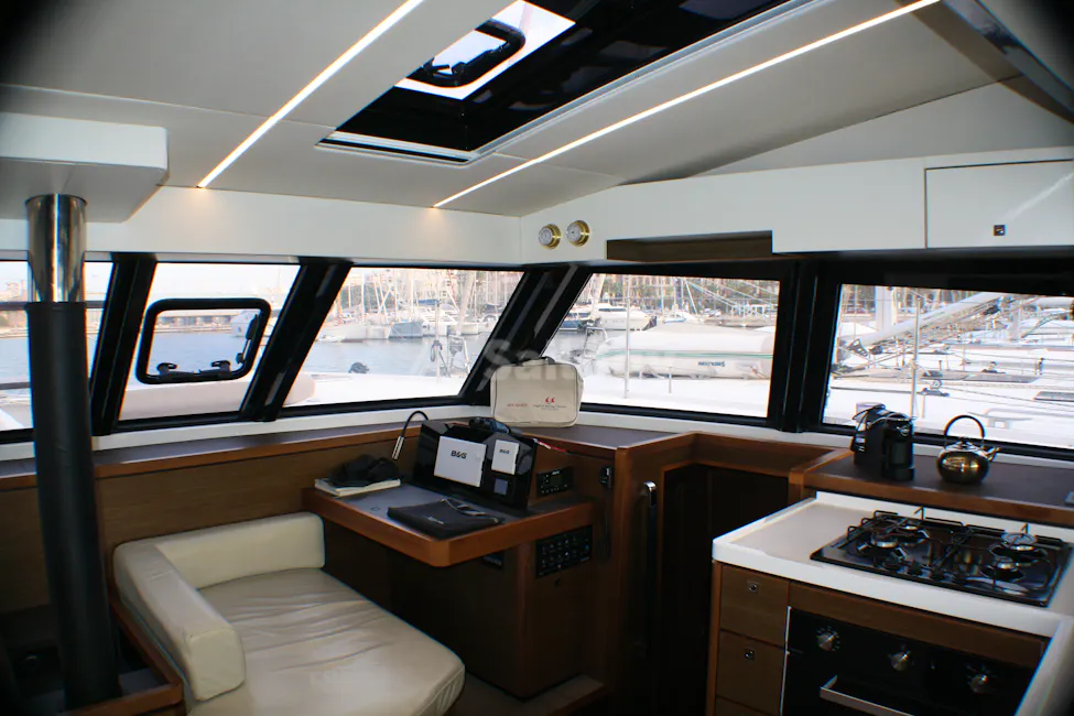 Nautitech 46 Flybridge