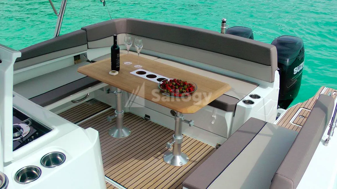 Jeanneau Cap Camarat 10.5 WA