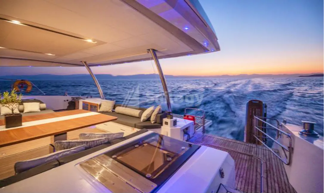 Fountaine Pajot Alegria 67 Power