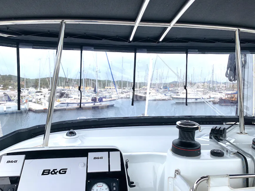Lagoon 42