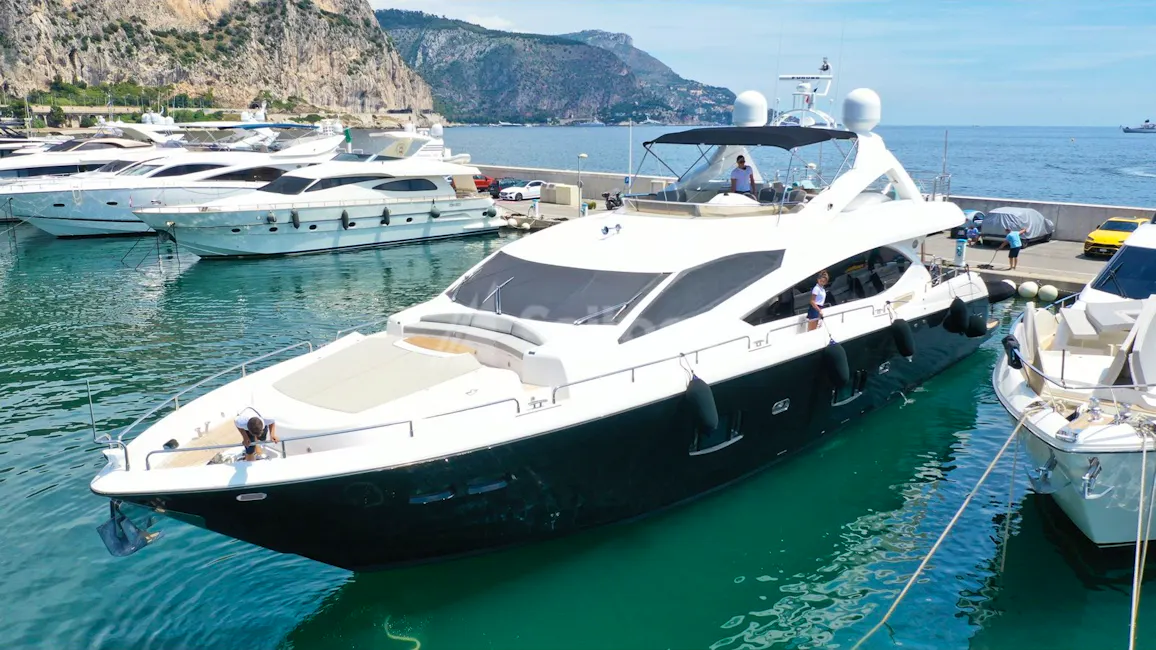 Sunseeker Yacht 88