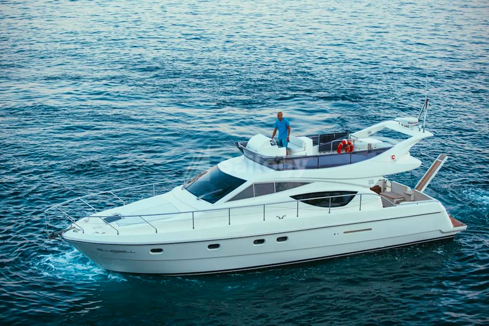 Ferretti 460
