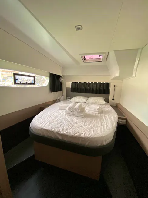 Fountaine Pajot Astrea 42