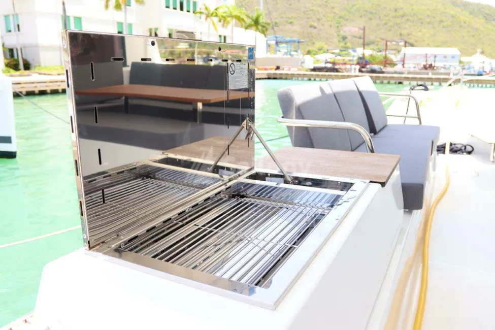 Fountaine Pajot Astrea 42