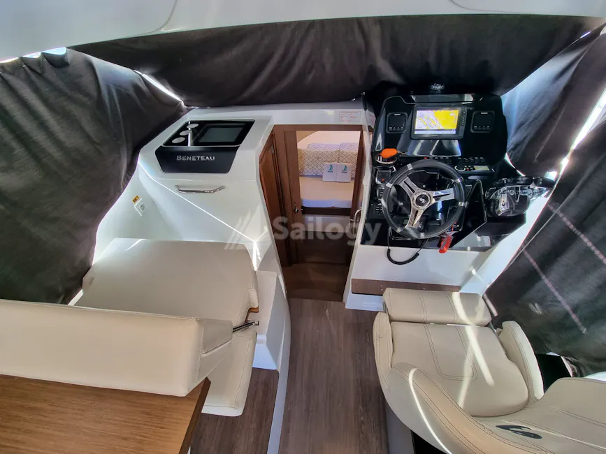 Beneteau Antares 9 OB