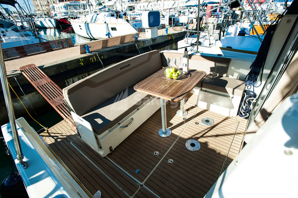 Quicksilver 855 Weekend