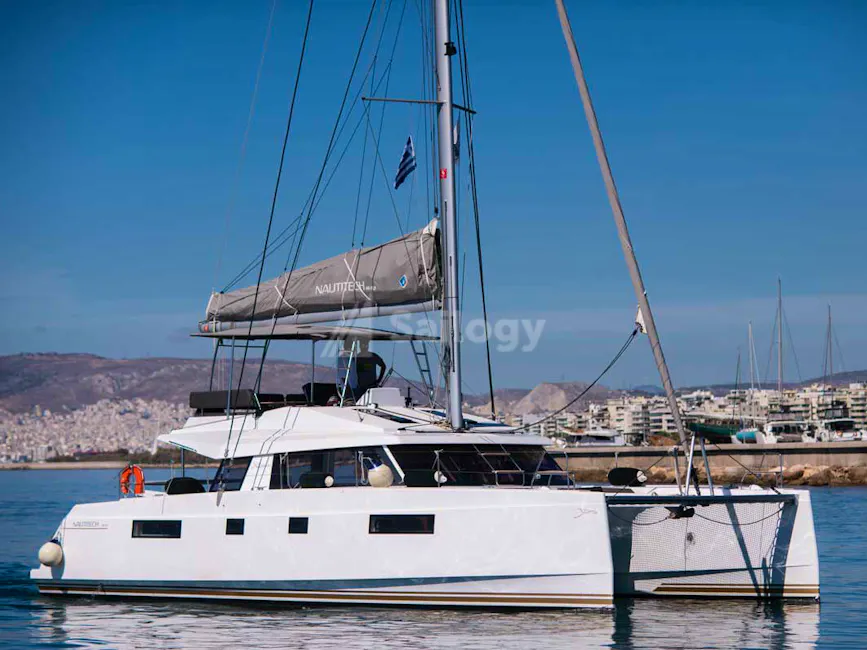 Nautitech 46 Flybridge