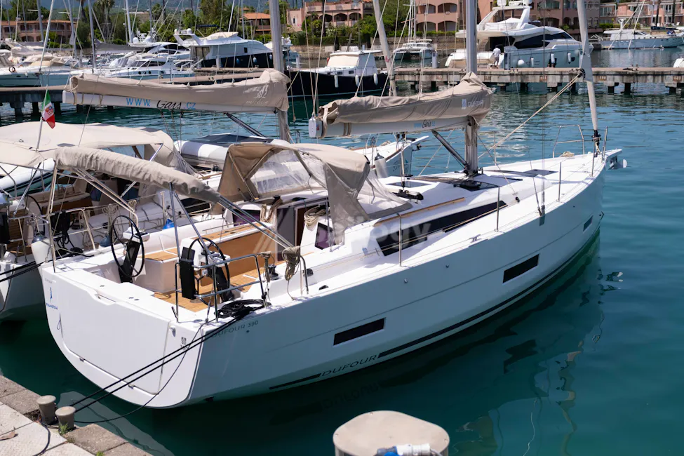 Dufour 390 Grand Large