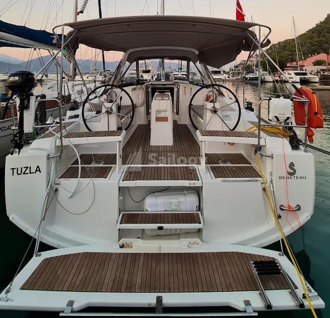 Beneteau Oceanis 38.1