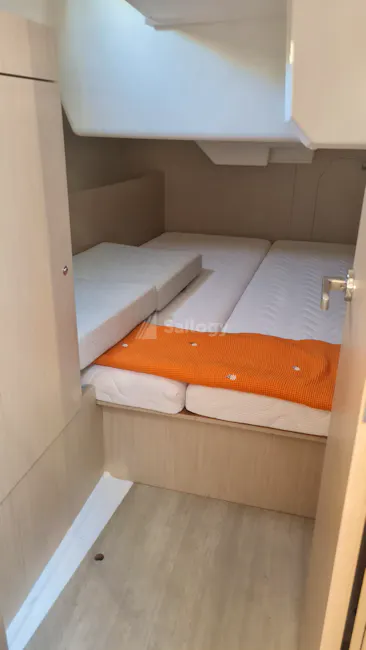 Beneteau Oceanis 38.1