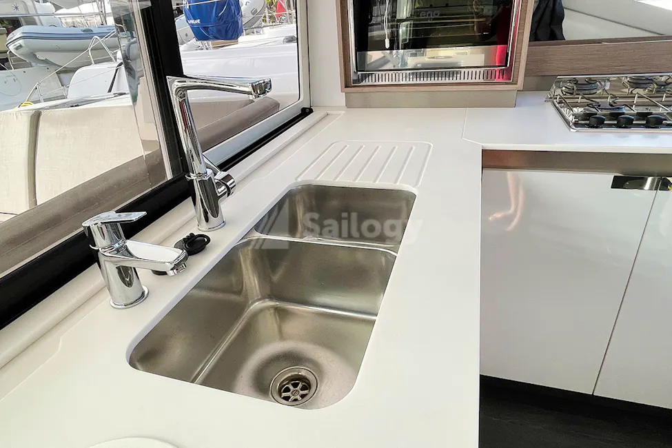 Fountaine Pajot Isla 40