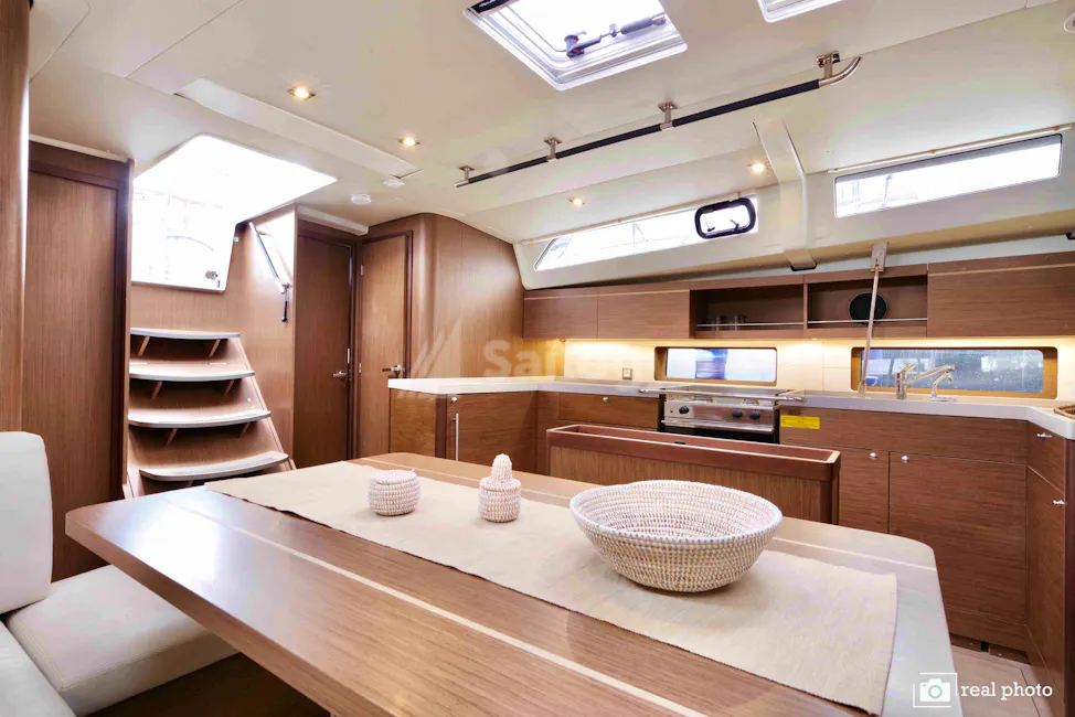 Beneteau Oceanis 46.1