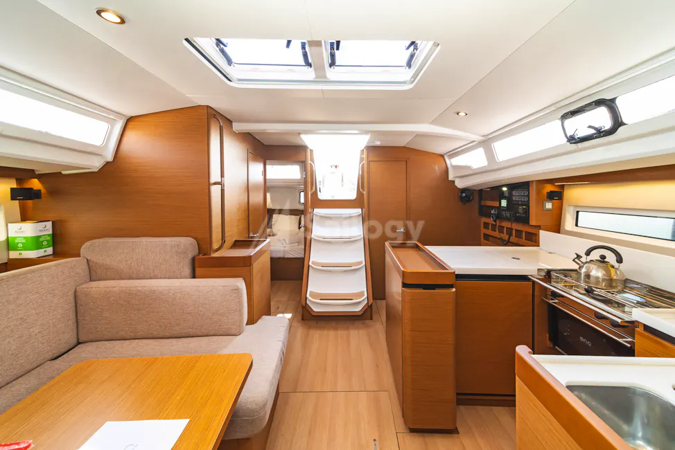 Jeanneau Sun Odyssey 440