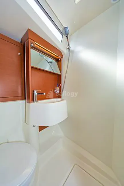 Beneteau Oceanis 51.1