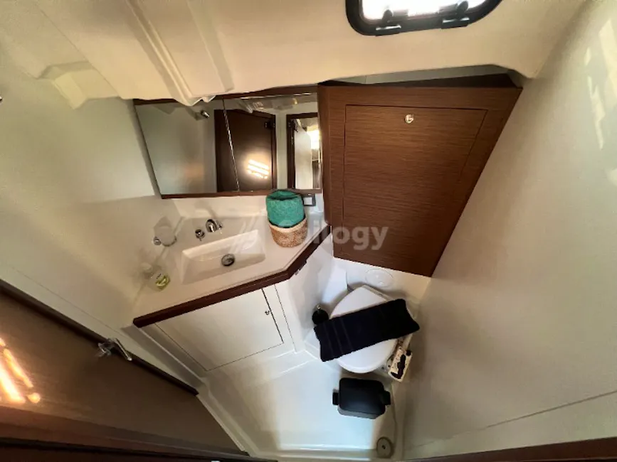 Beneteau Oceanis 46.1