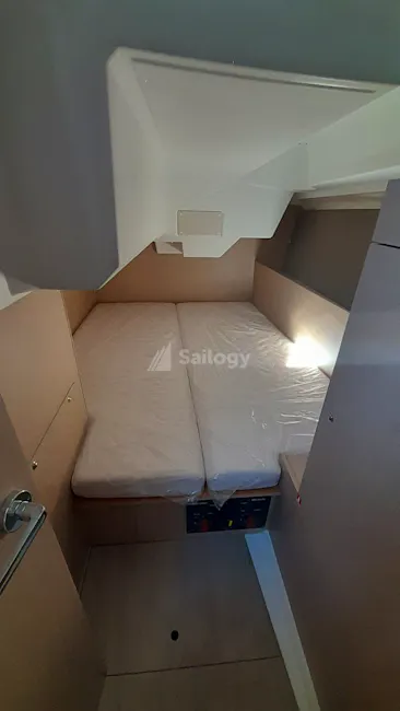 Beneteau Oceanis 38.1