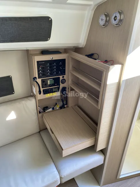 Beneteau Oceanis 30.1