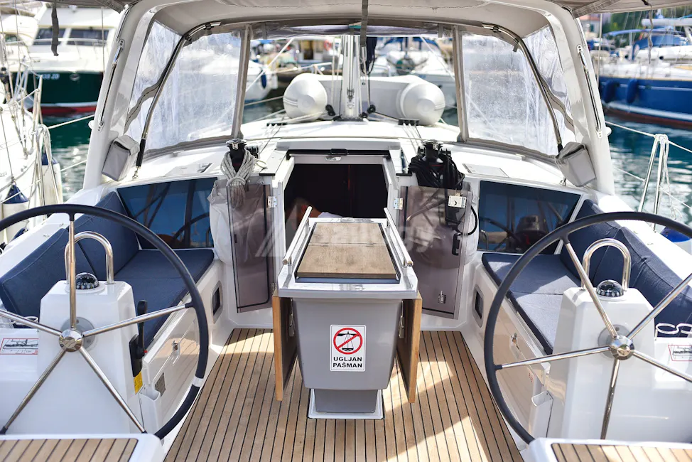 Beneteau Oceanis 41.1